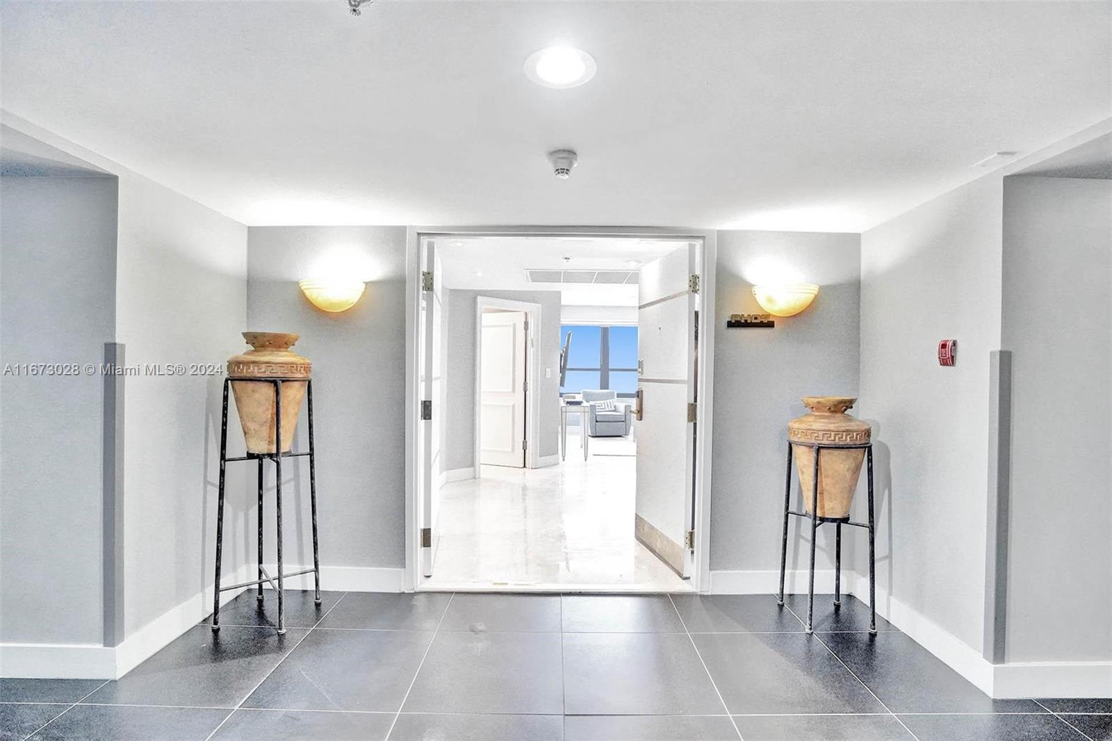5225-collins-ave-ph7-miami-beach-fl-33140/hzid_838453c2