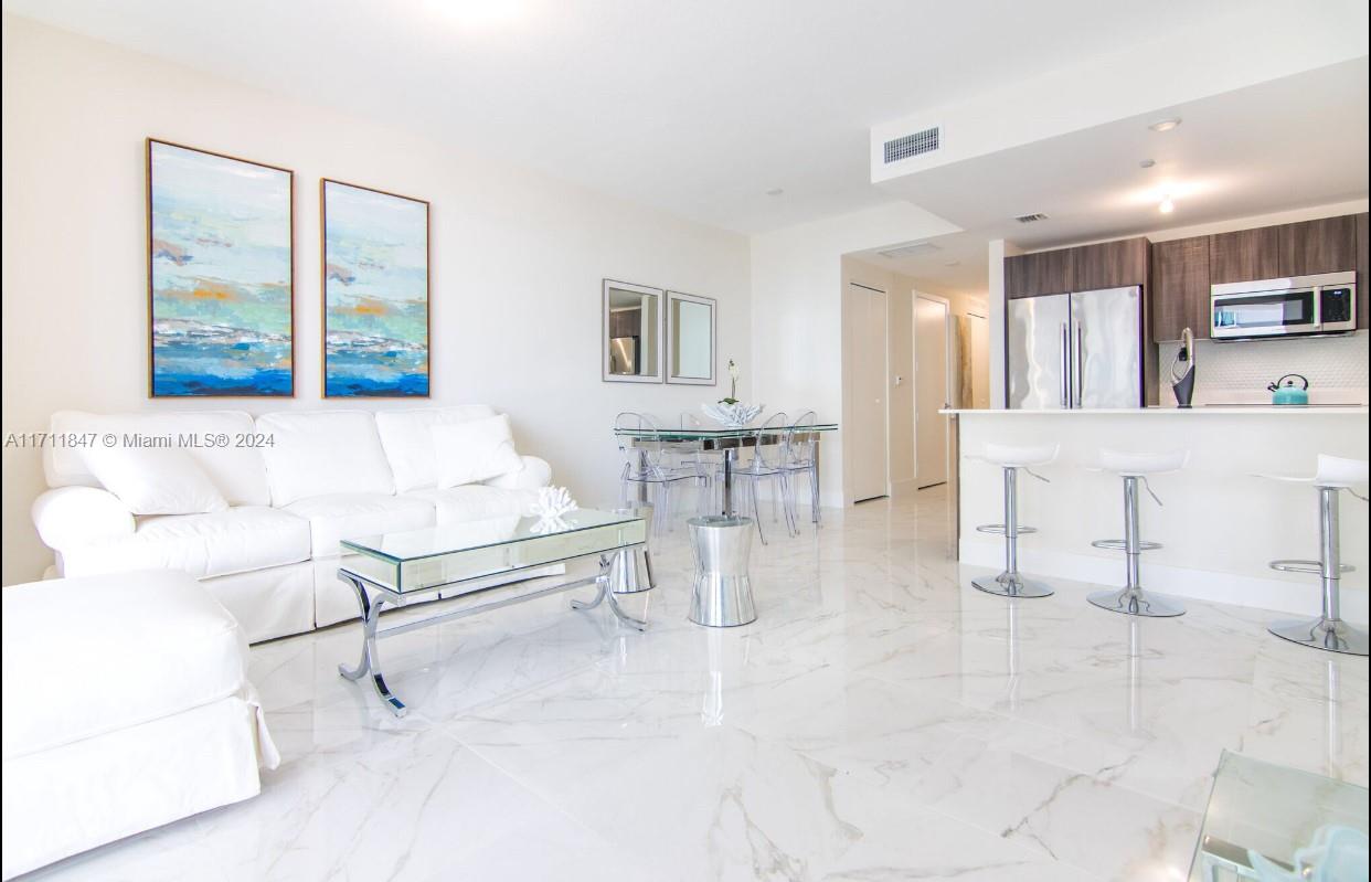 Aria On The Bay Condo