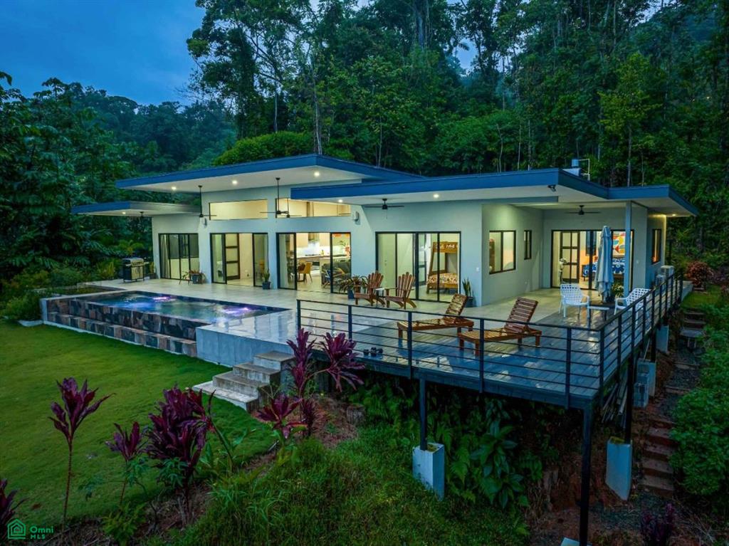 3 bed Single Family Homes For Sale in , Puntarenas - 1