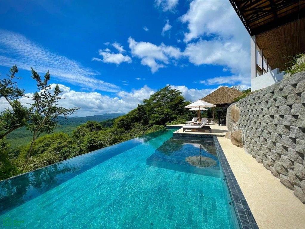 6 bed Commercial For Sale in Puntarenas, Puntarenas - 1