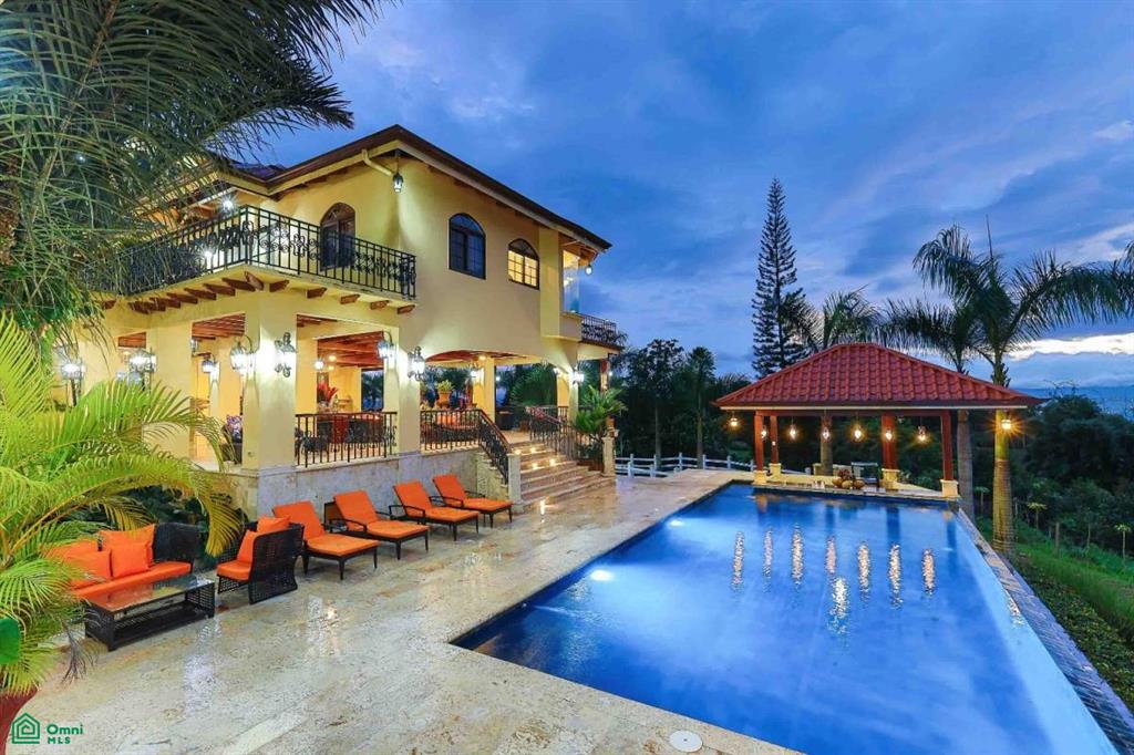 19 bed Single Family Homes For Sale in Perez Zeledon, San Jose - 1