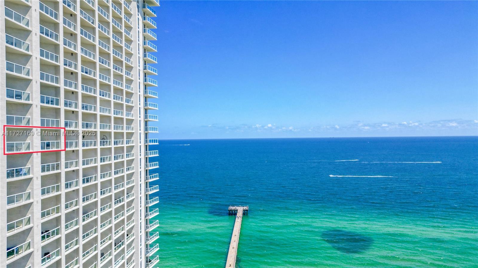 La Perla Condo