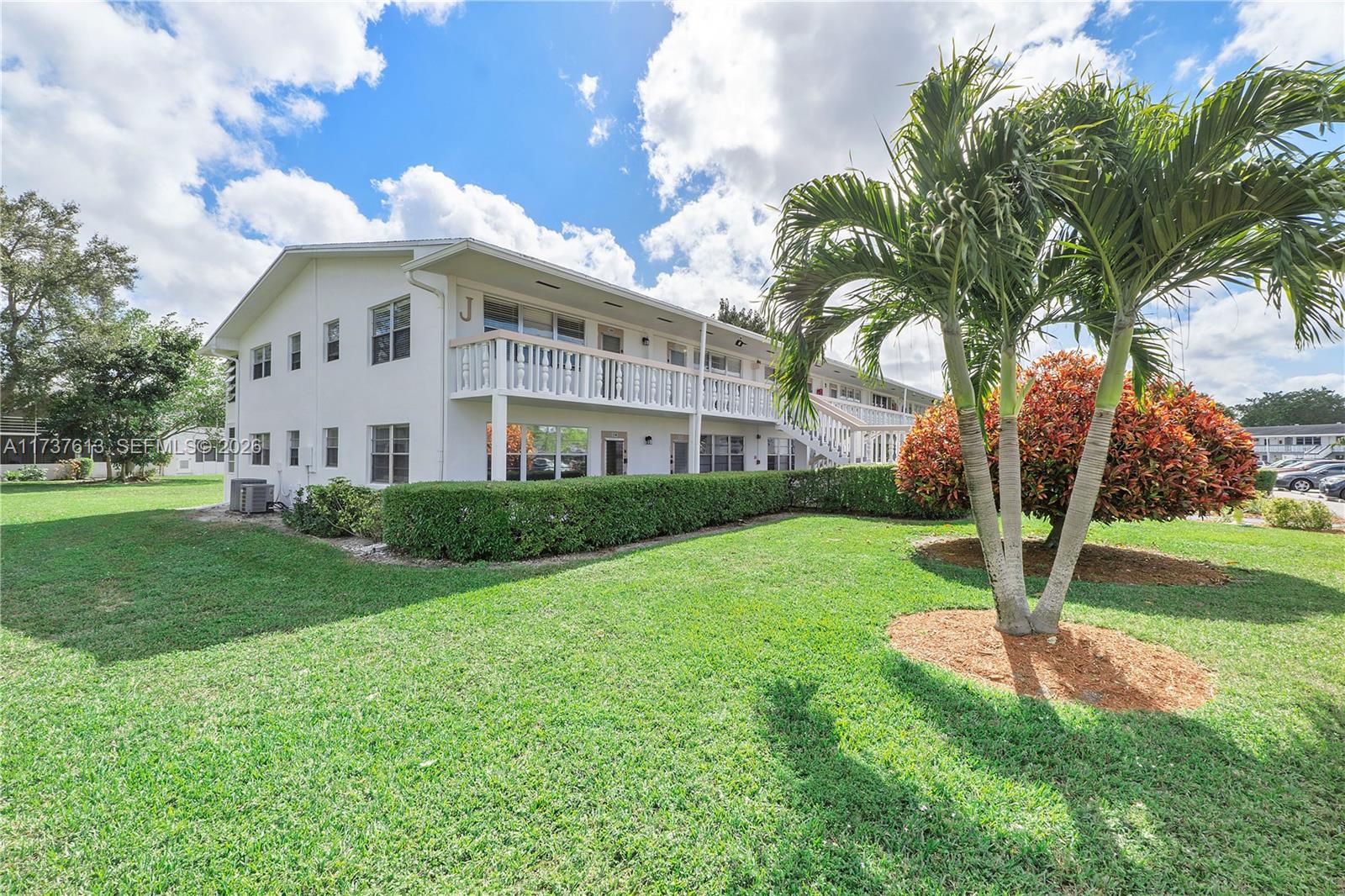 Oakridge J Condo