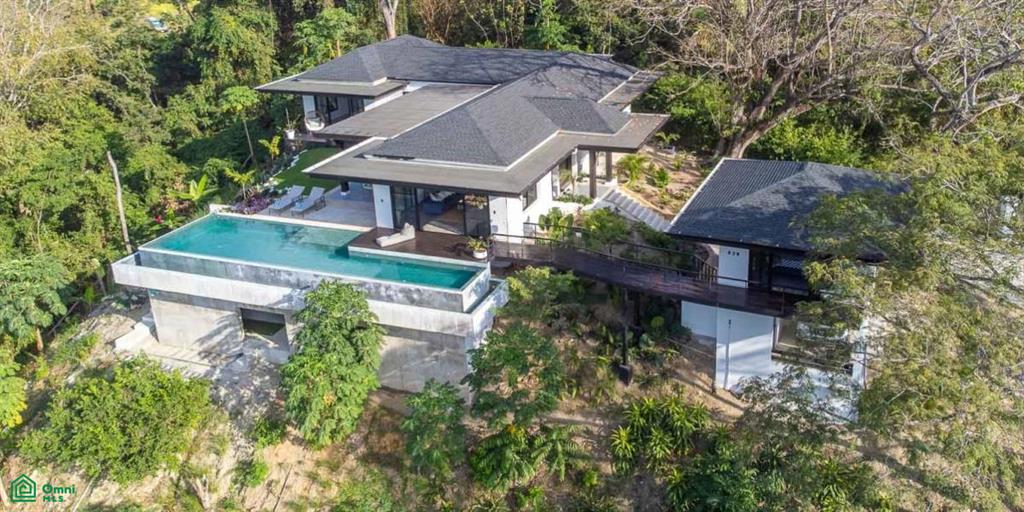 5 bed Single Family Homes For Sale in Puntarenas, Puntarenas - 1