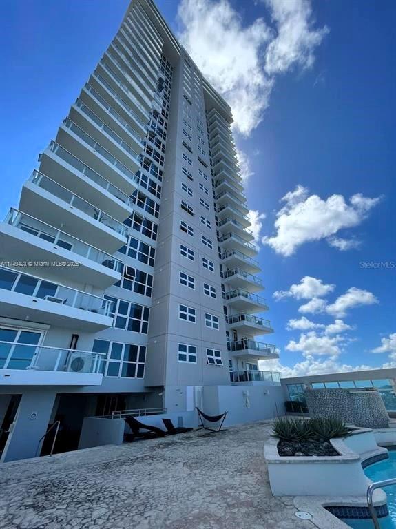 Elegant master bedroom retreat at 52 Luis Muñoz Rivera Ave. - Condo in San Juan