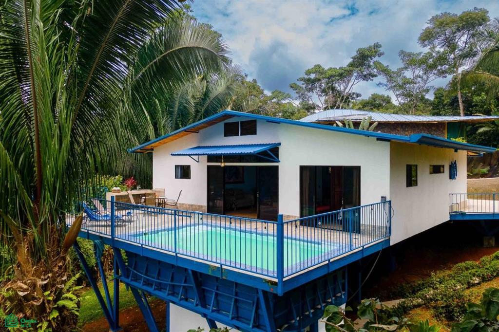 3 bed Single Family Homes For Sale in , Puntarenas - 1