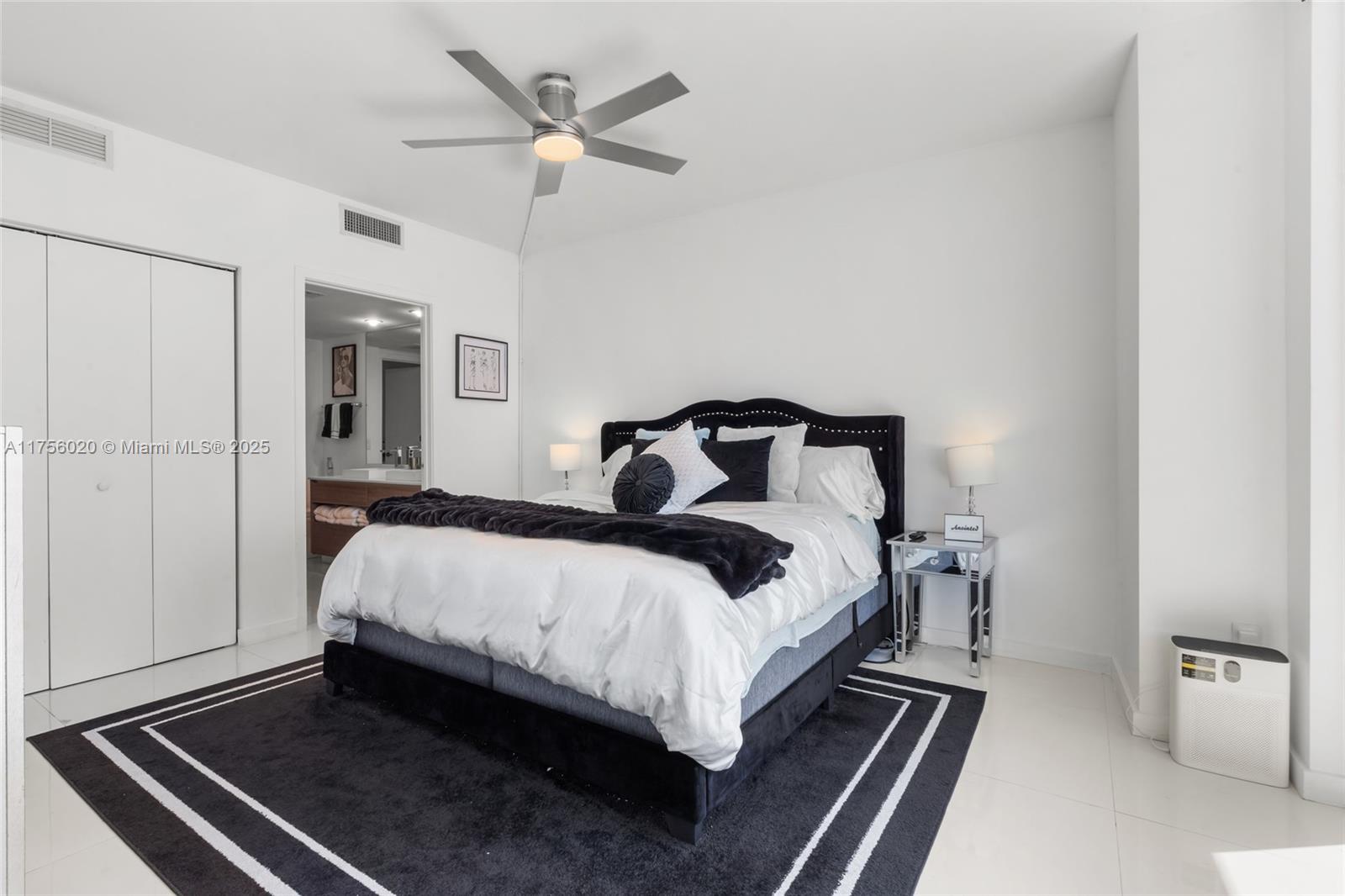1100 S Miami Ave #3303, Miami FL 33130