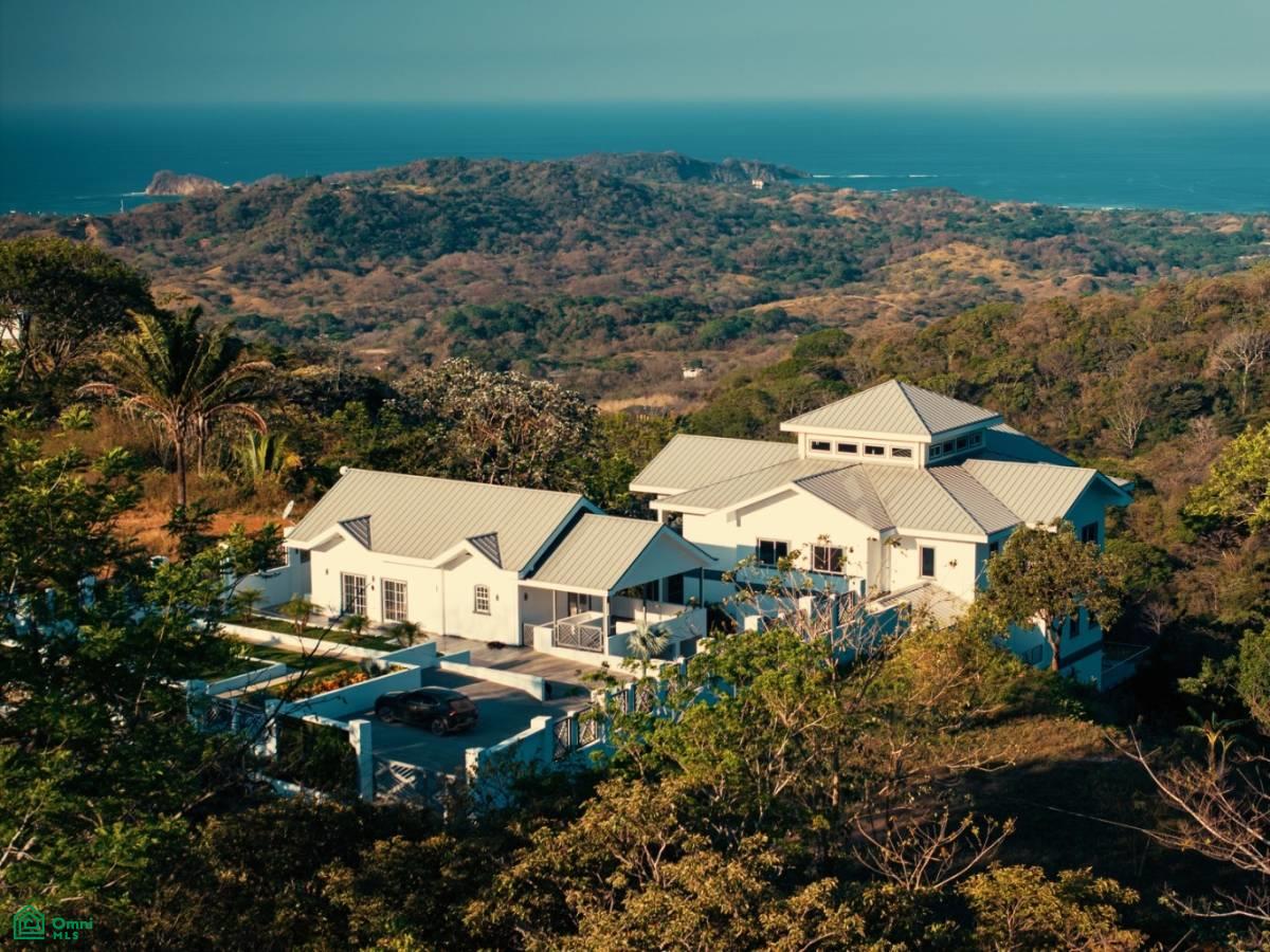 13 bed Single Family Homes For Sale in Nicoya, Guanacaste - 1