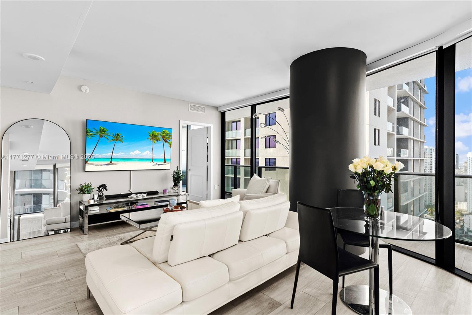 55 SW 9th St #3601, Miami FL 33130
