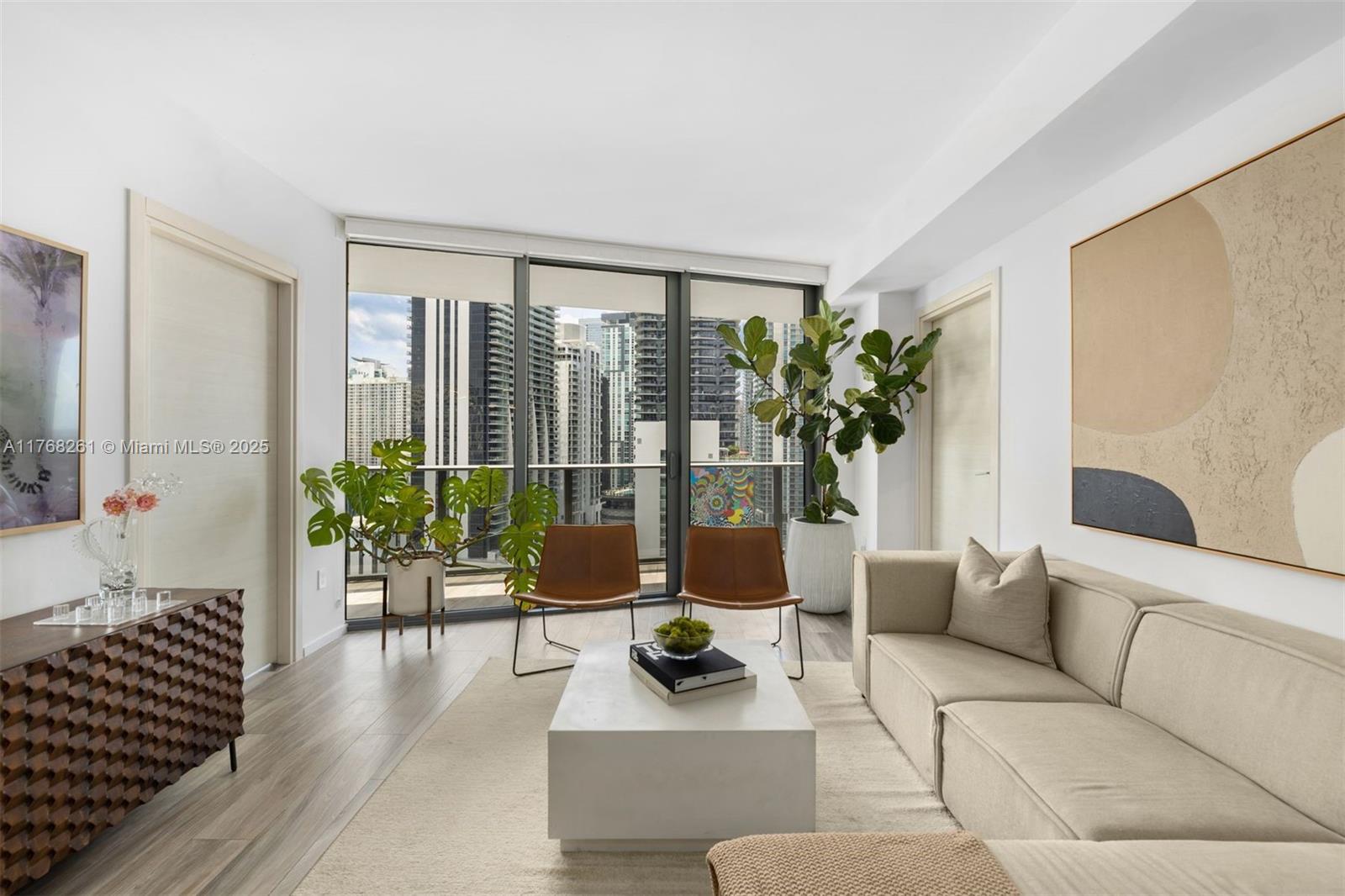 801 S Miami Ave #2102, Miami FL 33130