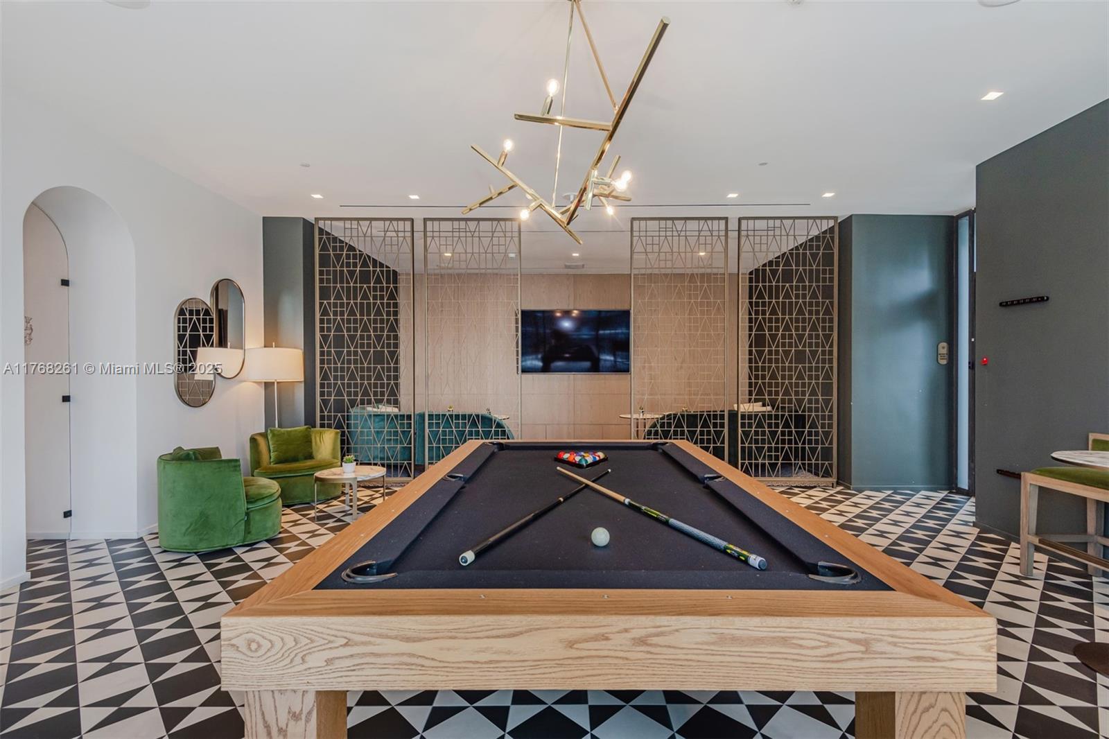 801 S Miami Ave #2102, Miami FL 33130