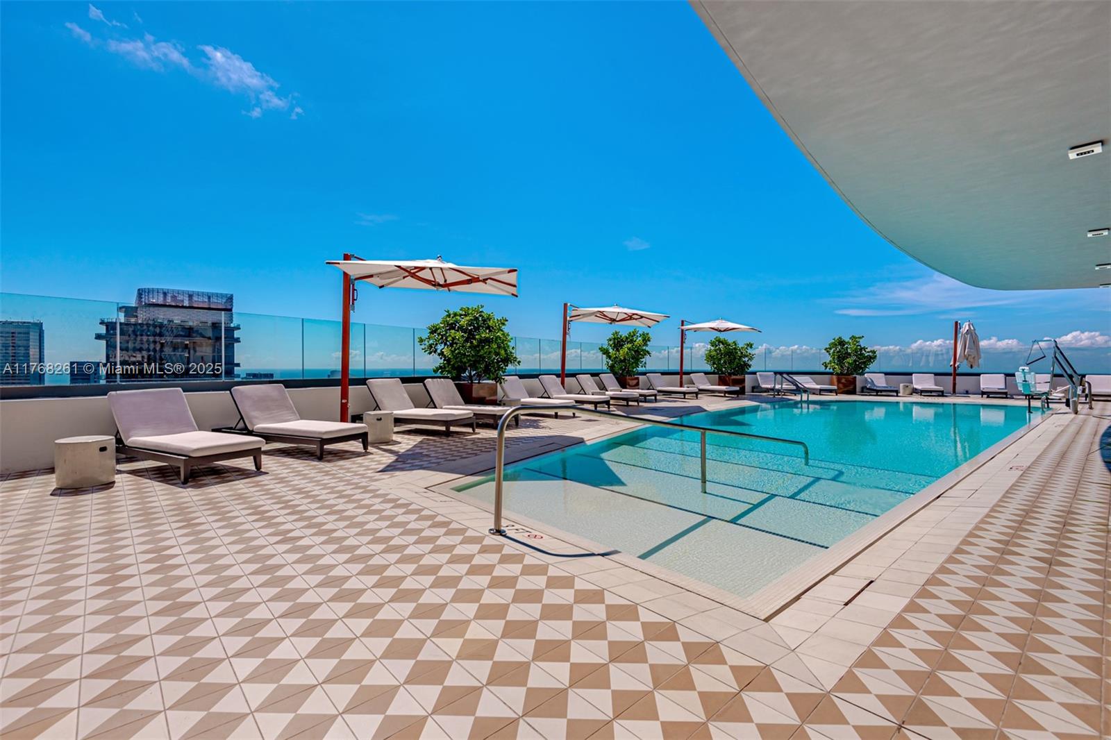 801 S Miami Ave #2102, Miami FL 33130