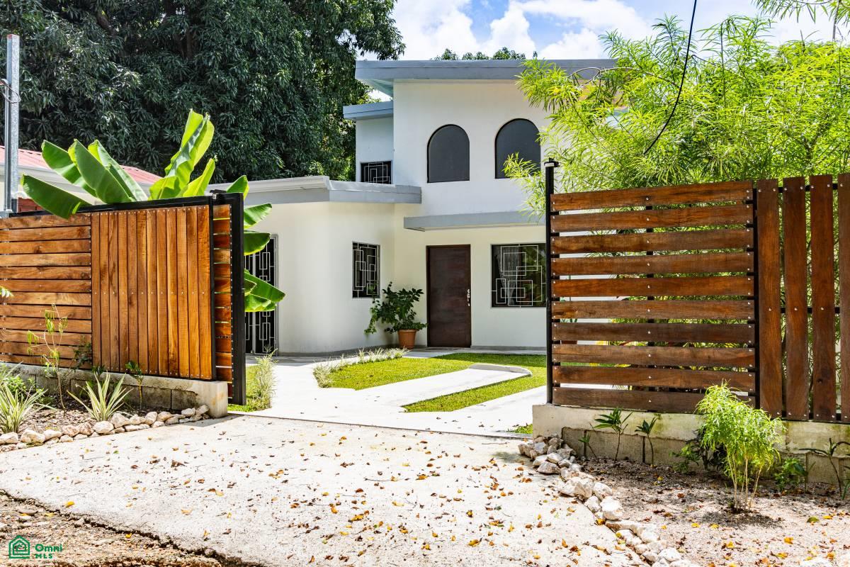 4 bed Single Family Homes For Sale in Nicoya, Guanacaste - 1