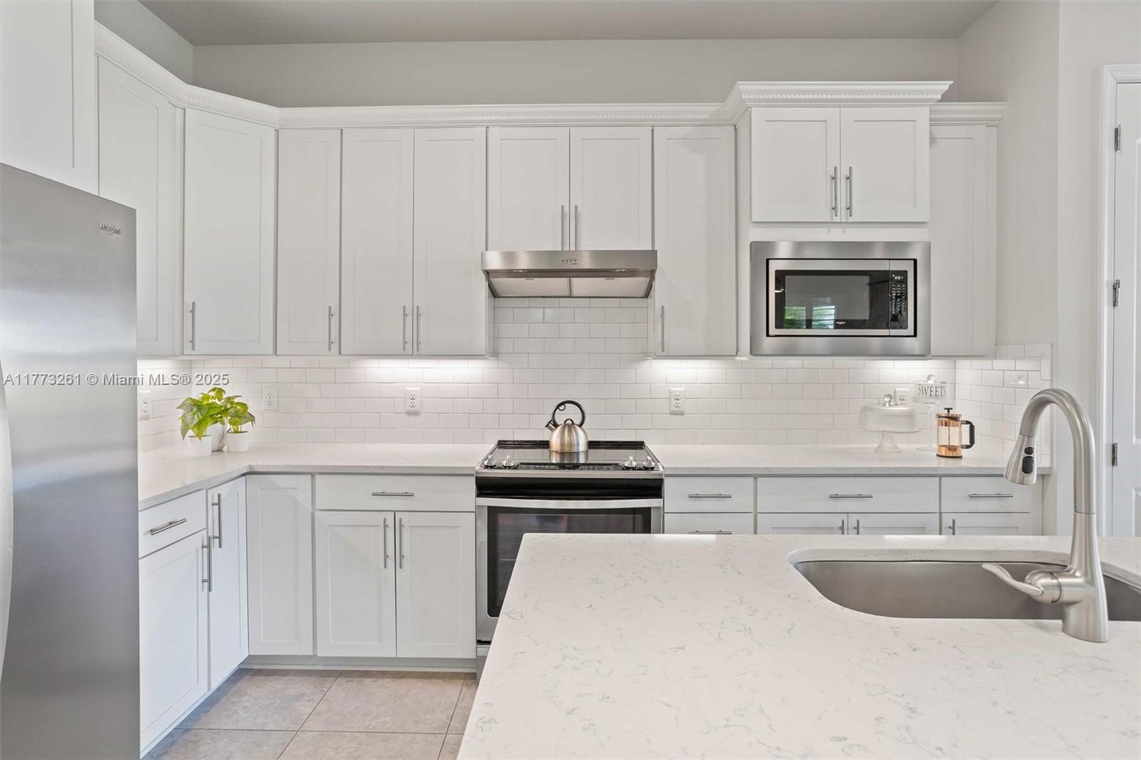 21824 Canadensis Cir #102, Boca Raton FL 33428