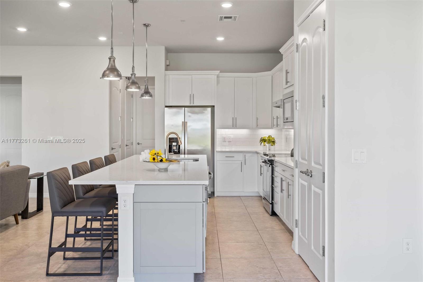 21824 Canadensis Cir #102, Boca Raton FL 33428