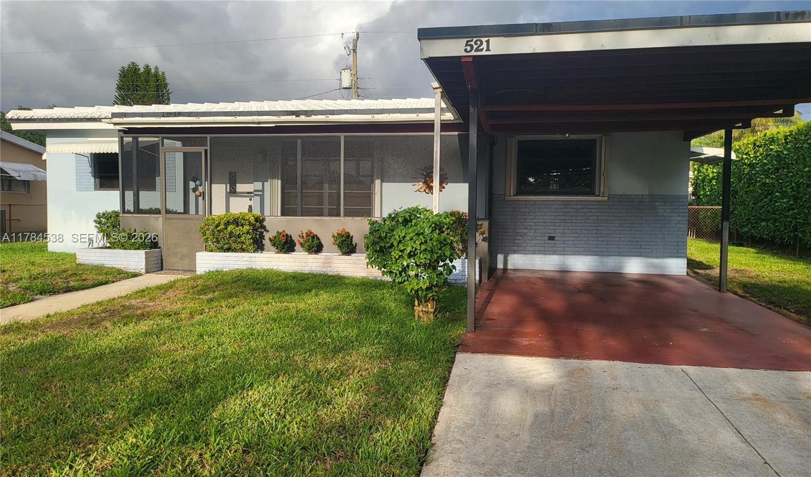 Homes for sale in Hollywood, FL | 521 N 70th Way, Hollywood, FL 33024 | MLS# A11784538