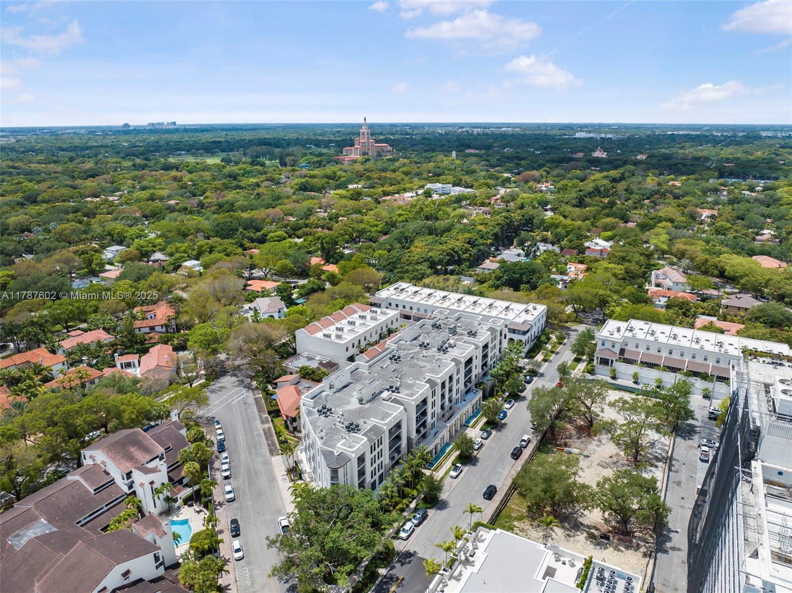 718 Valencia Ave #206, Coral Gables FL 33134