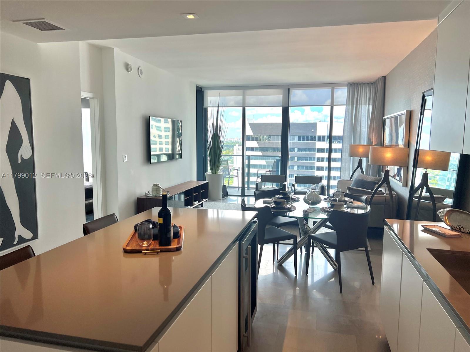 88 SW 7th St #1908, Miami FL 33130