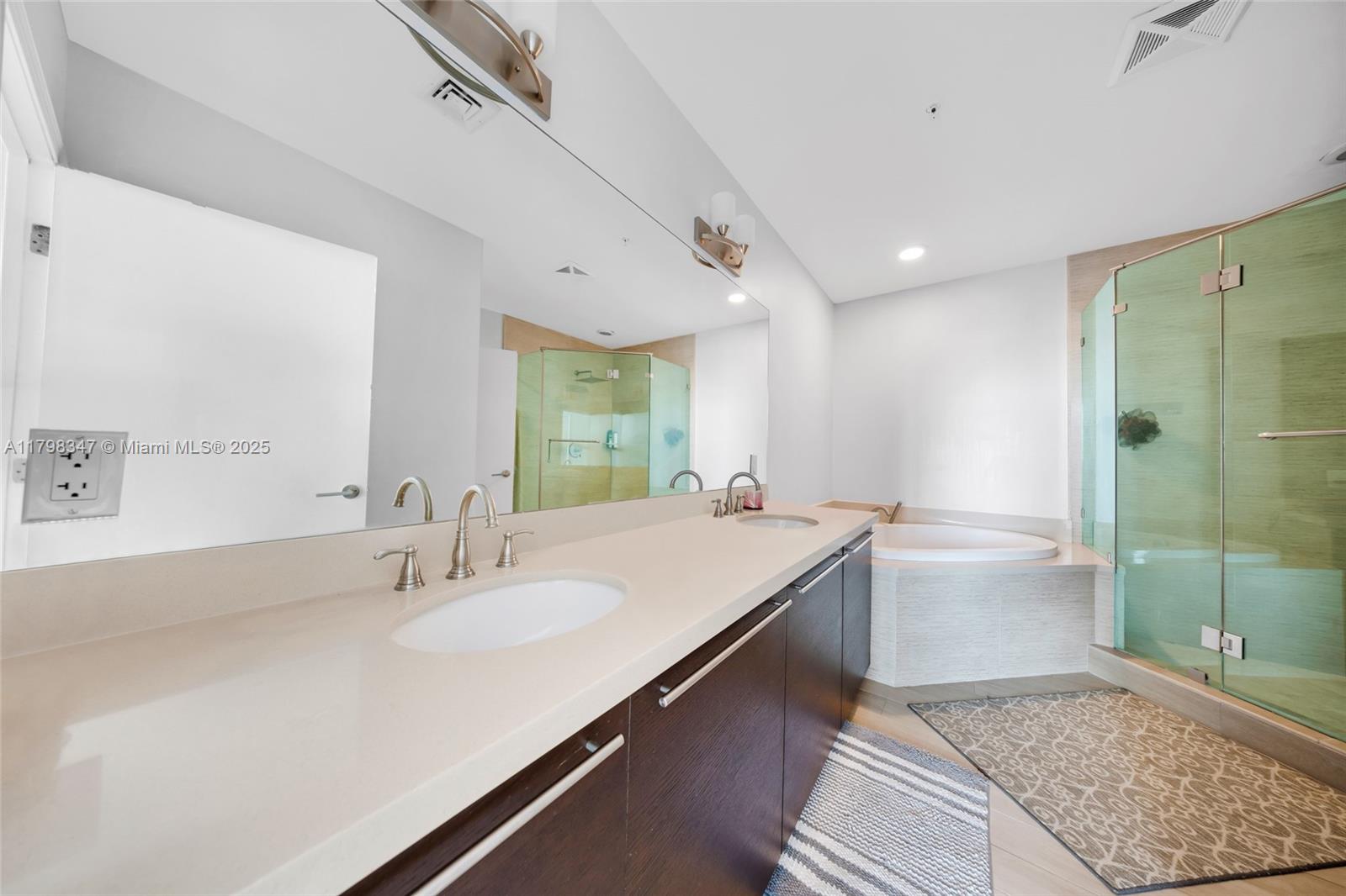 7928 East Dr #305, North Bay Village FL 33141