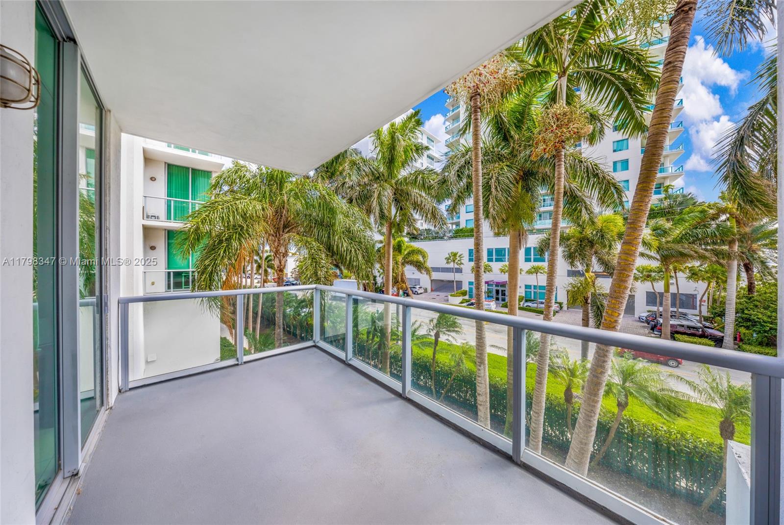 7928 East Dr #305, North Bay Village FL 33141