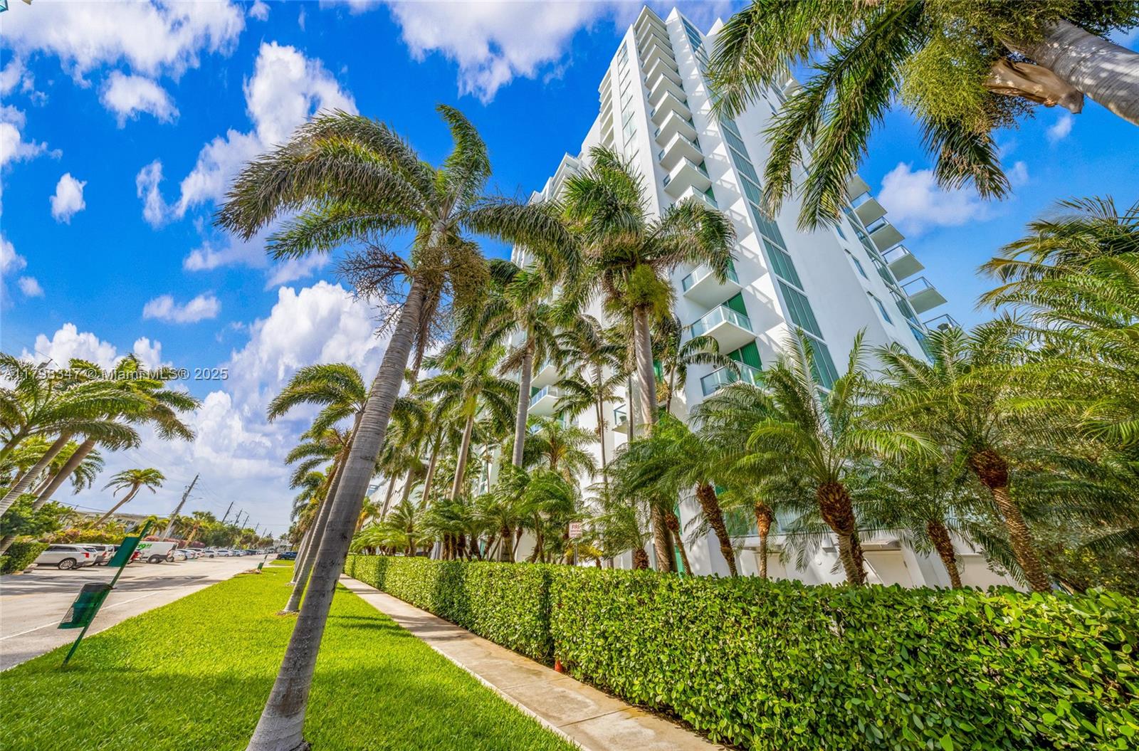 7928 East Dr #305, North Bay Village FL 33141