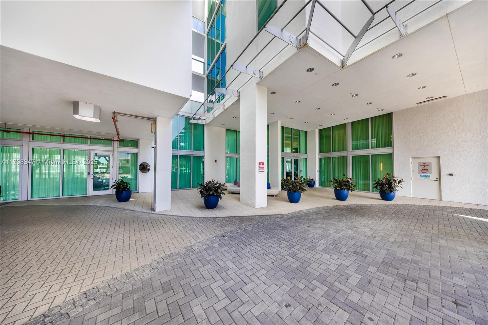 7928 East Dr #305, North Bay Village FL 33141