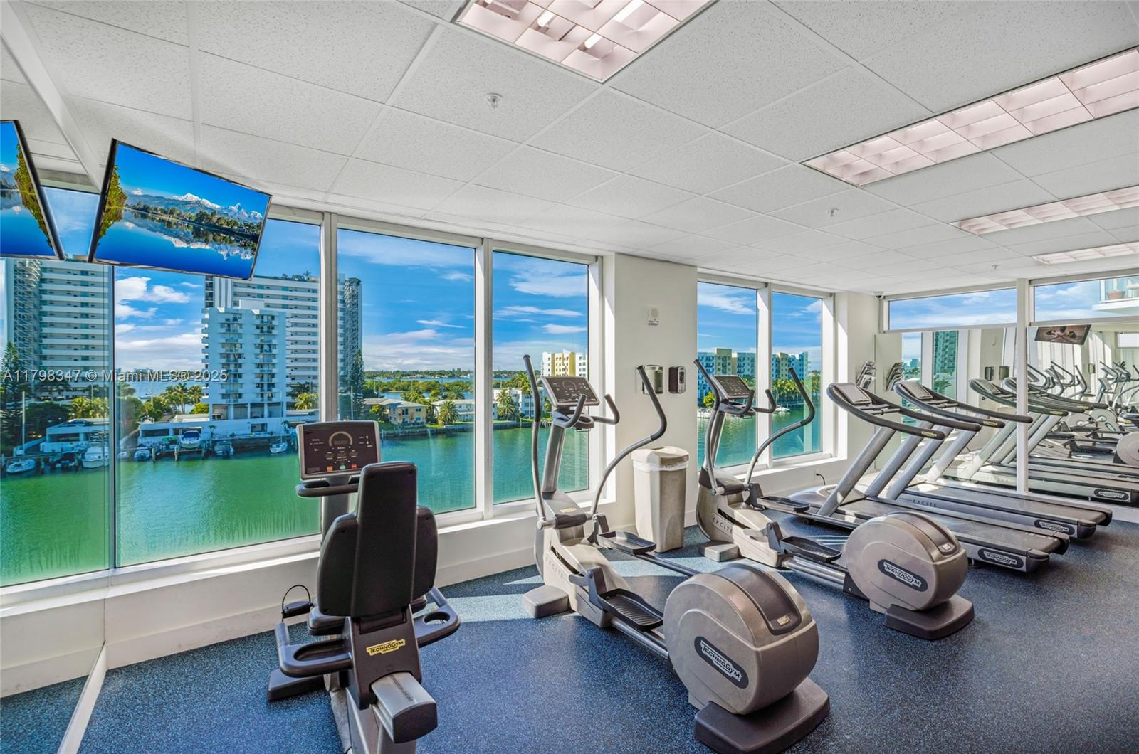 7928 East Dr #305, North Bay Village FL 33141