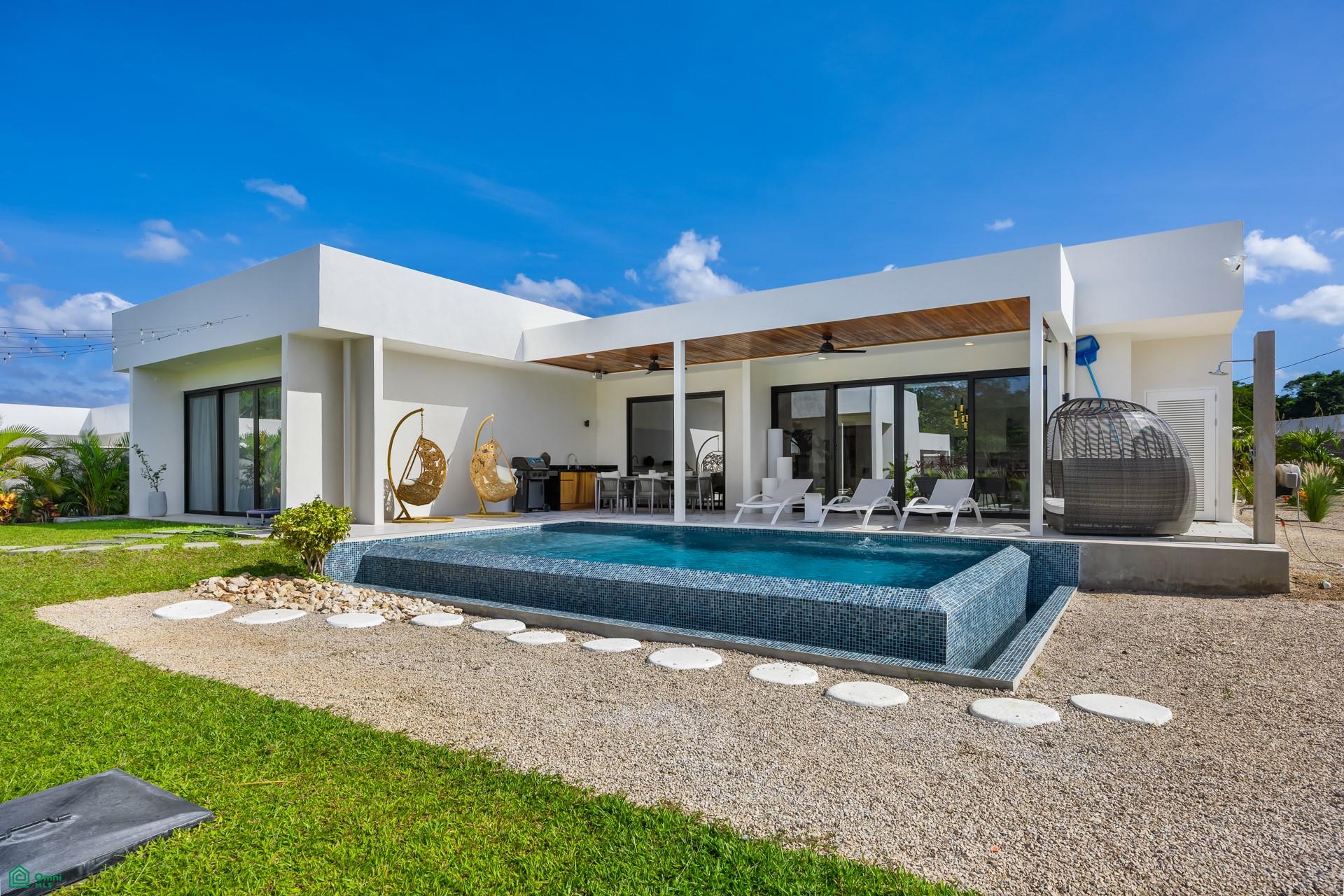 6 bed Single Family Homes For Sale in Santa Cruz, Guanacaste - 1