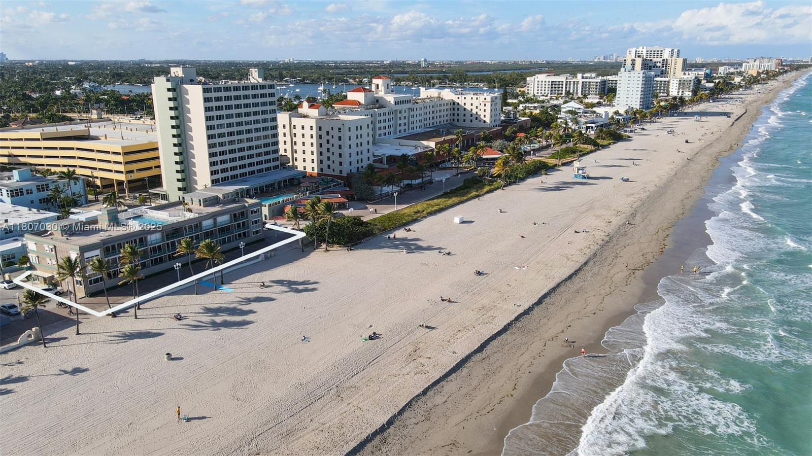 Seahorse Oceanside Apts C