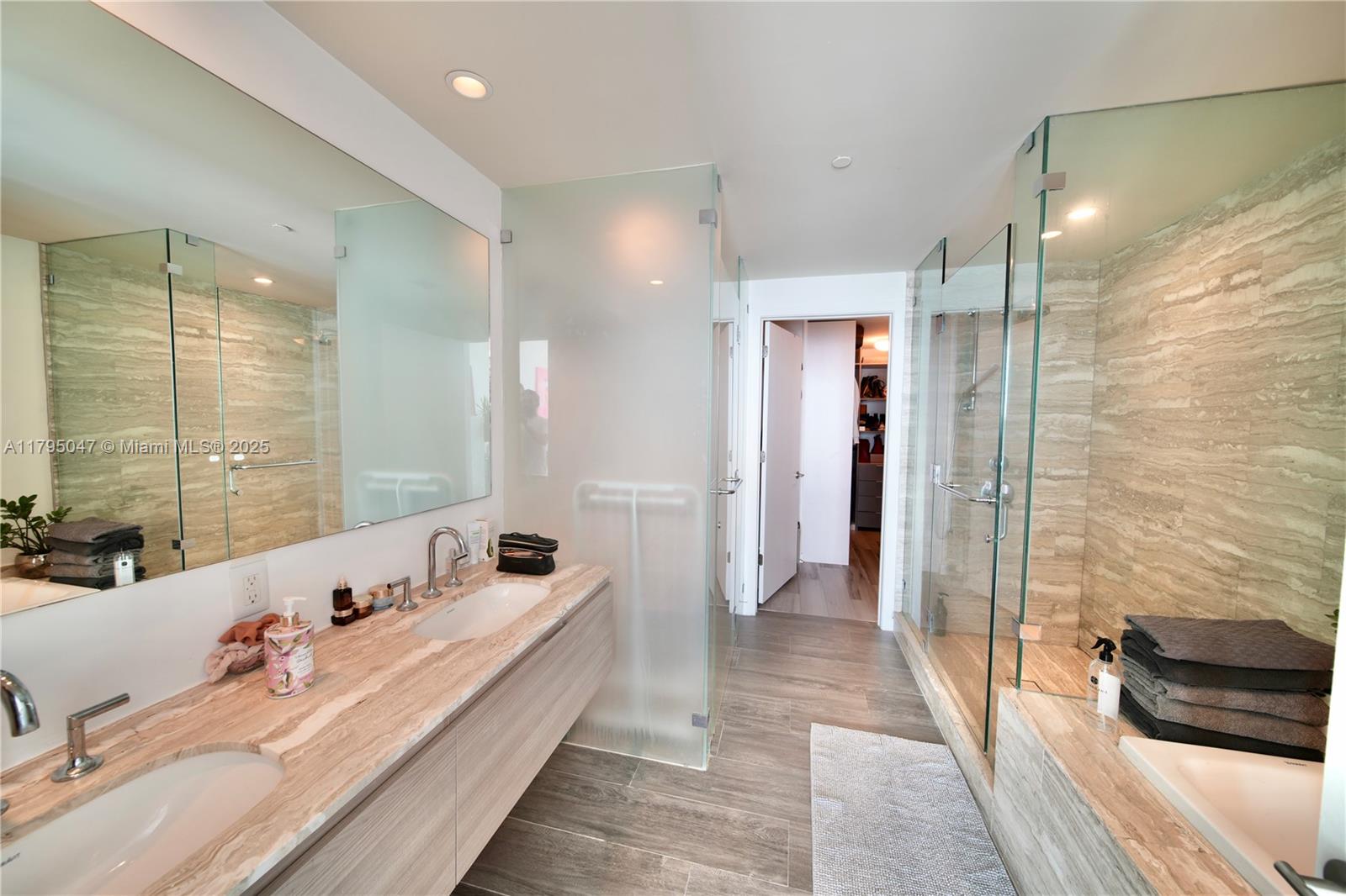 2900 NE 7th Ave #1705, Miami FL 33137