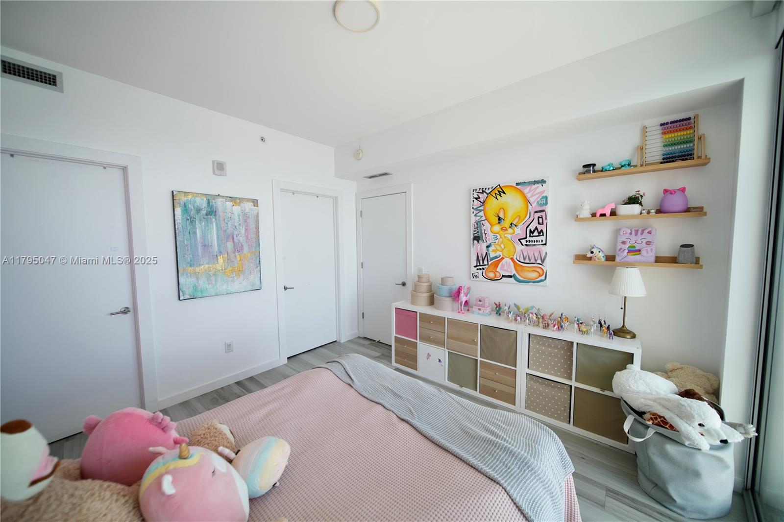 2900 NE 7th Ave #1705, Miami FL 33137