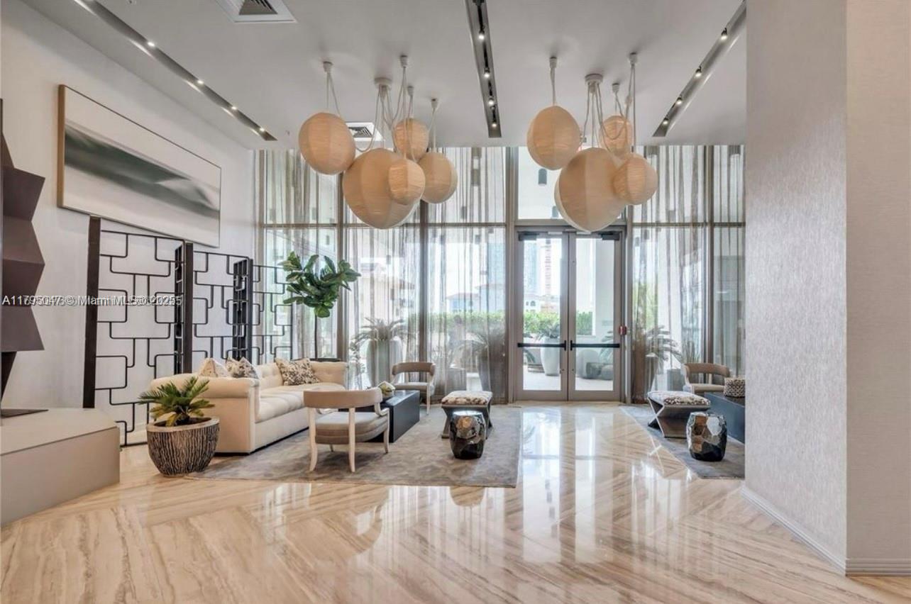 2900 NE 7th Ave #1705, Miami FL 33137