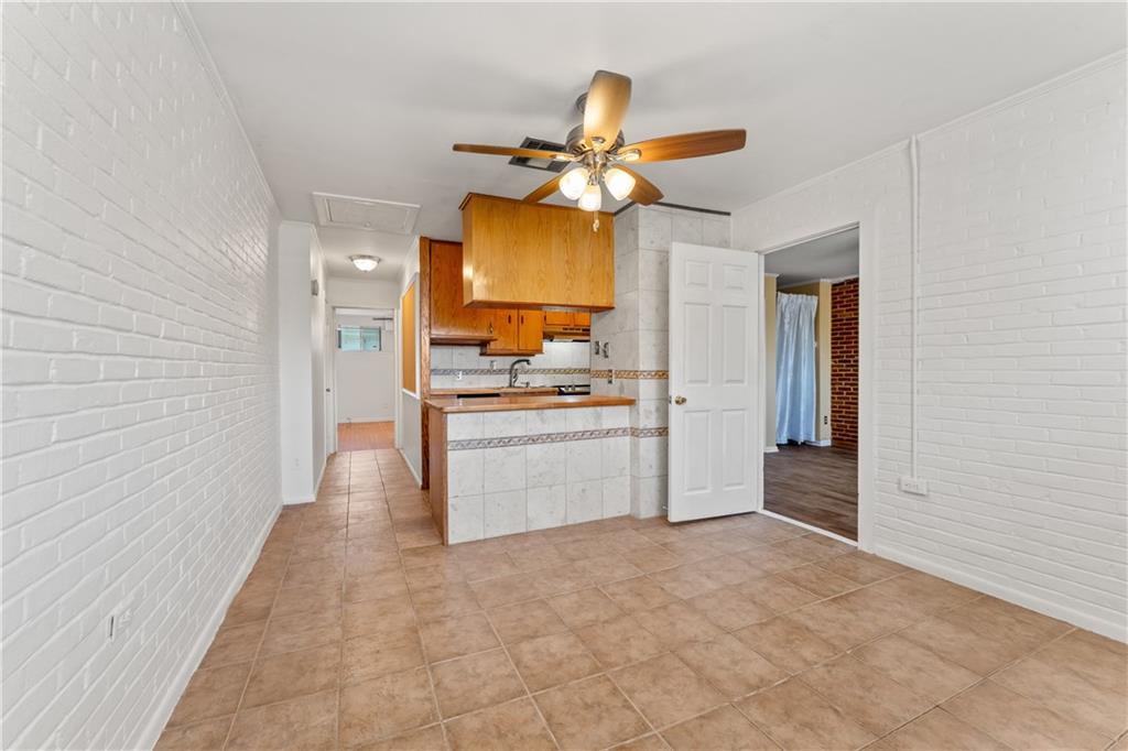 Homes for sale in New Orleans, LA | 1921 Prytania St, New Orleans, LA 70130