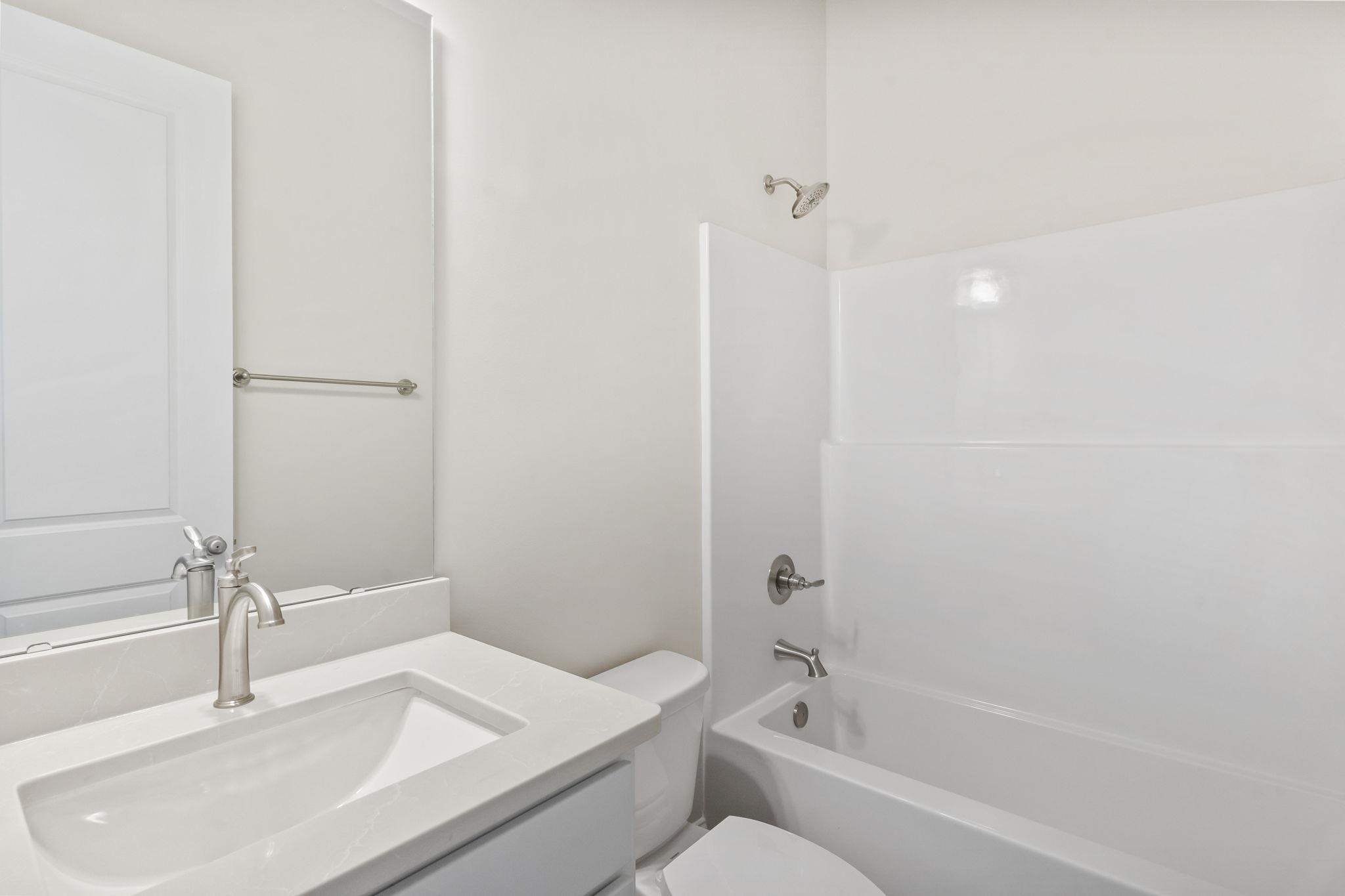 2513220 | Photo 20