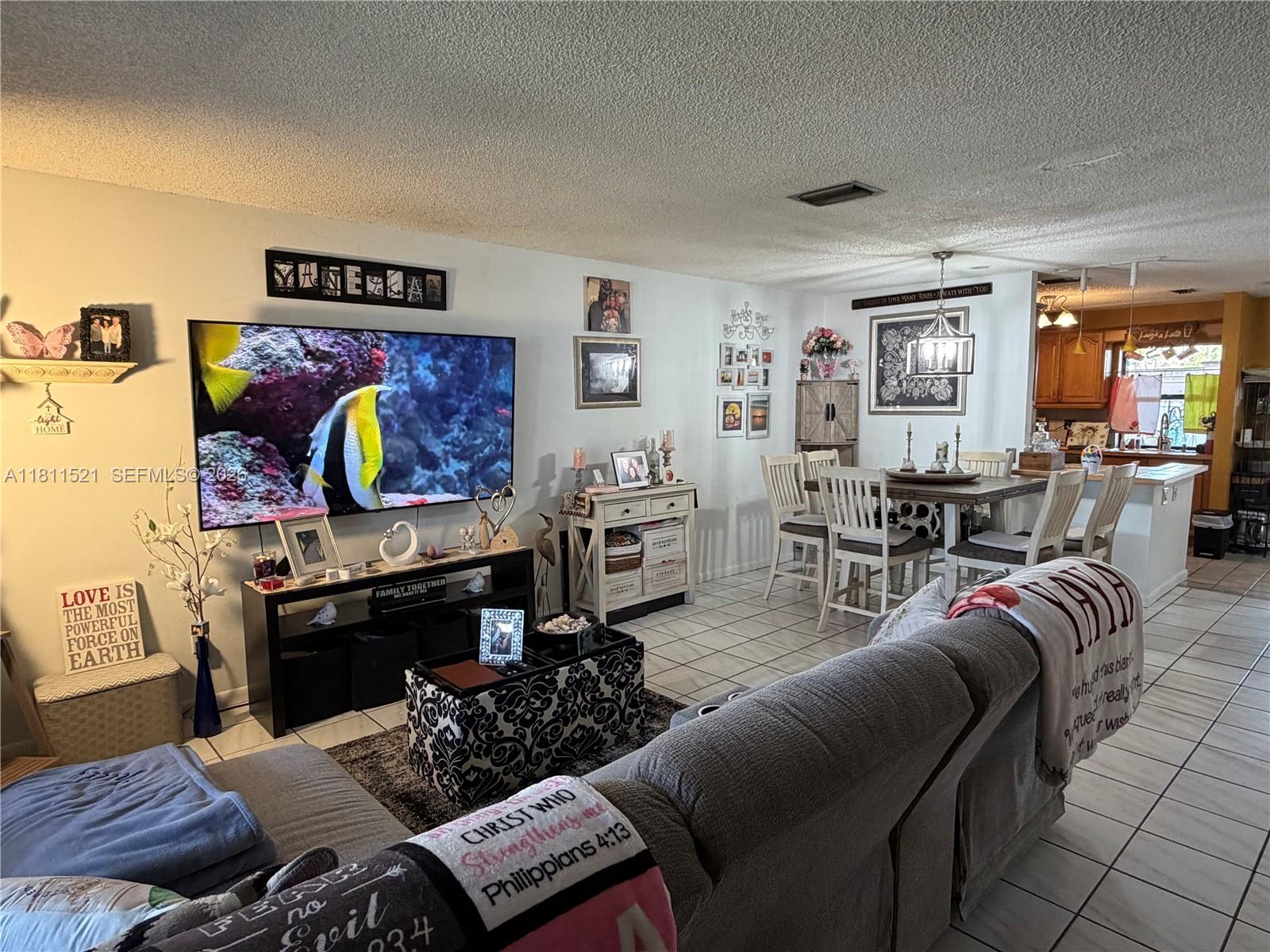 Pembroke Pointe Section T