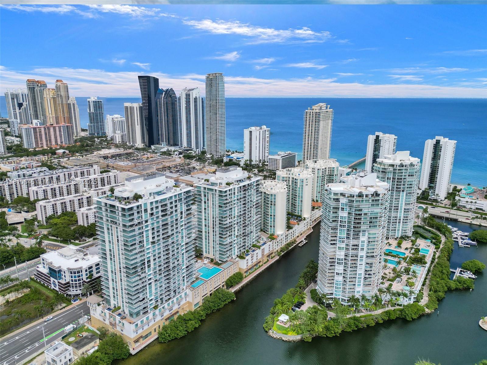 Parque Towers Condo