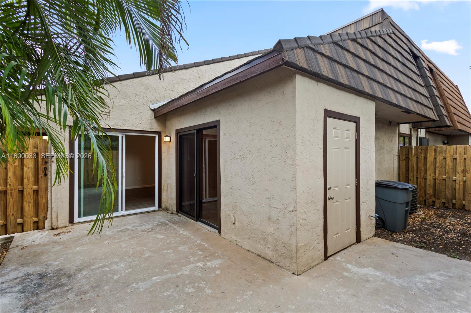 Elegant master bedroom retreat at 4159 Palm Bay Cir - Townhouse in West Palm Beach