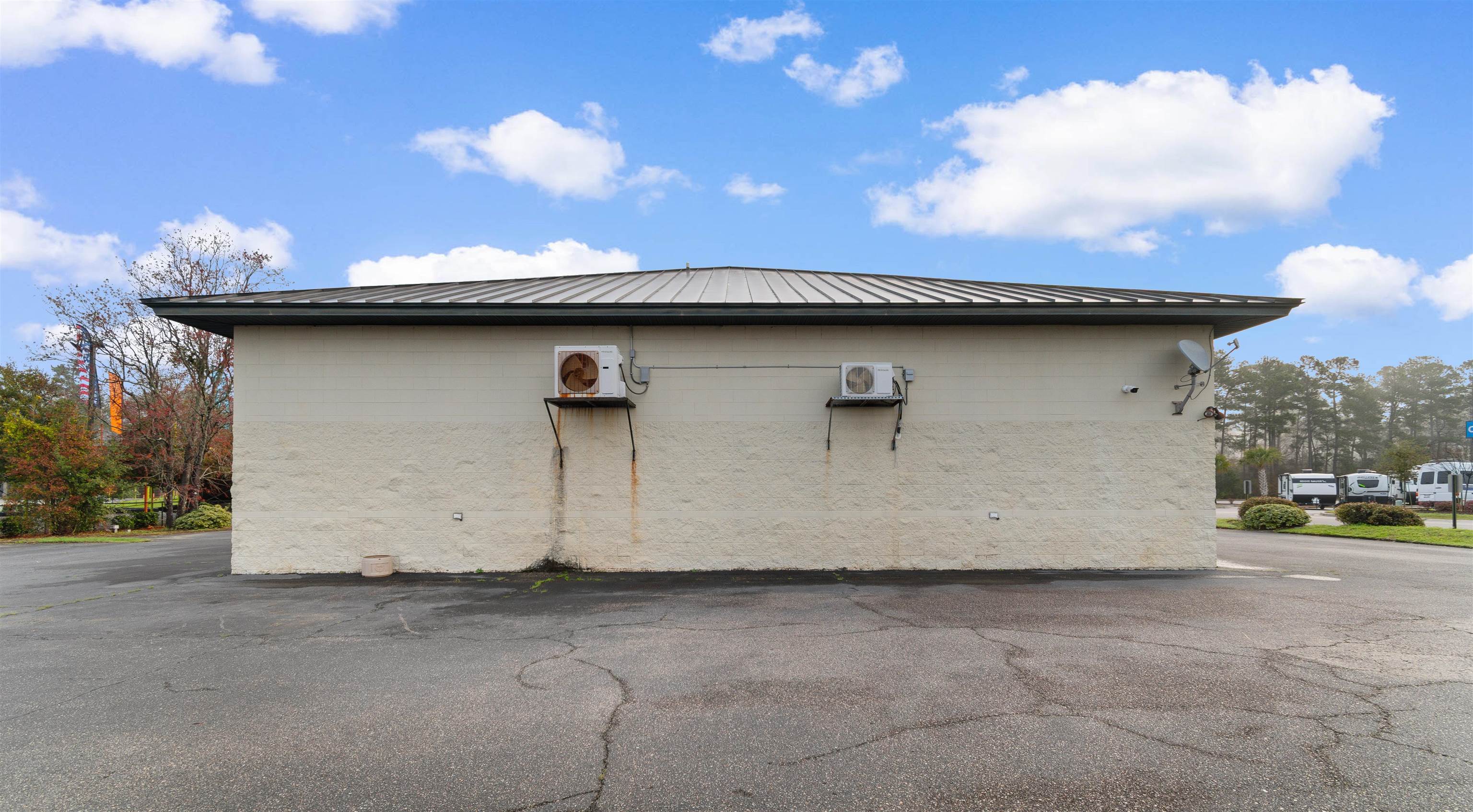2321 Dick Pond Rd. 