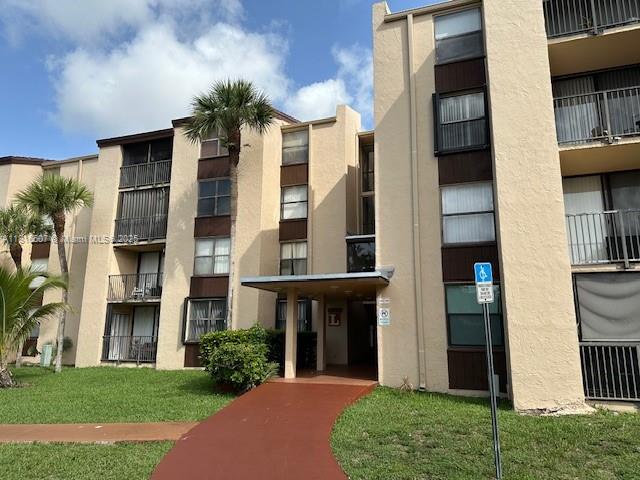 Promenade At Kendale Lake