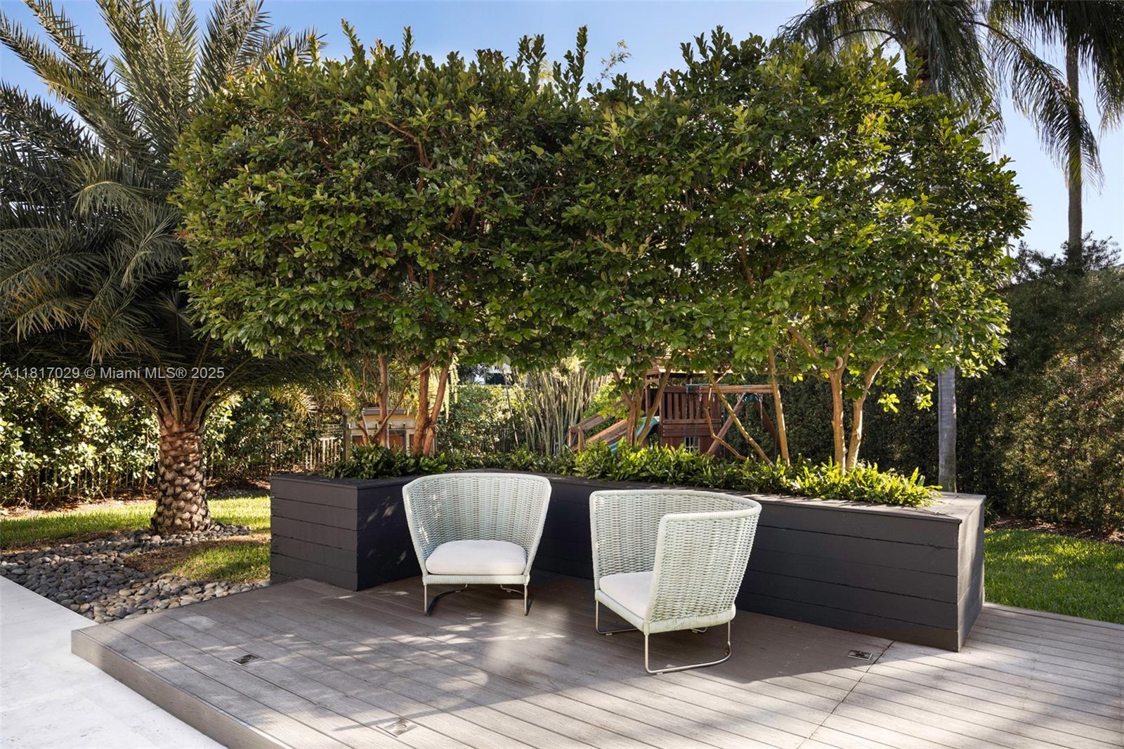 350 Costa Brava Ct, Coral Gables FL 33143