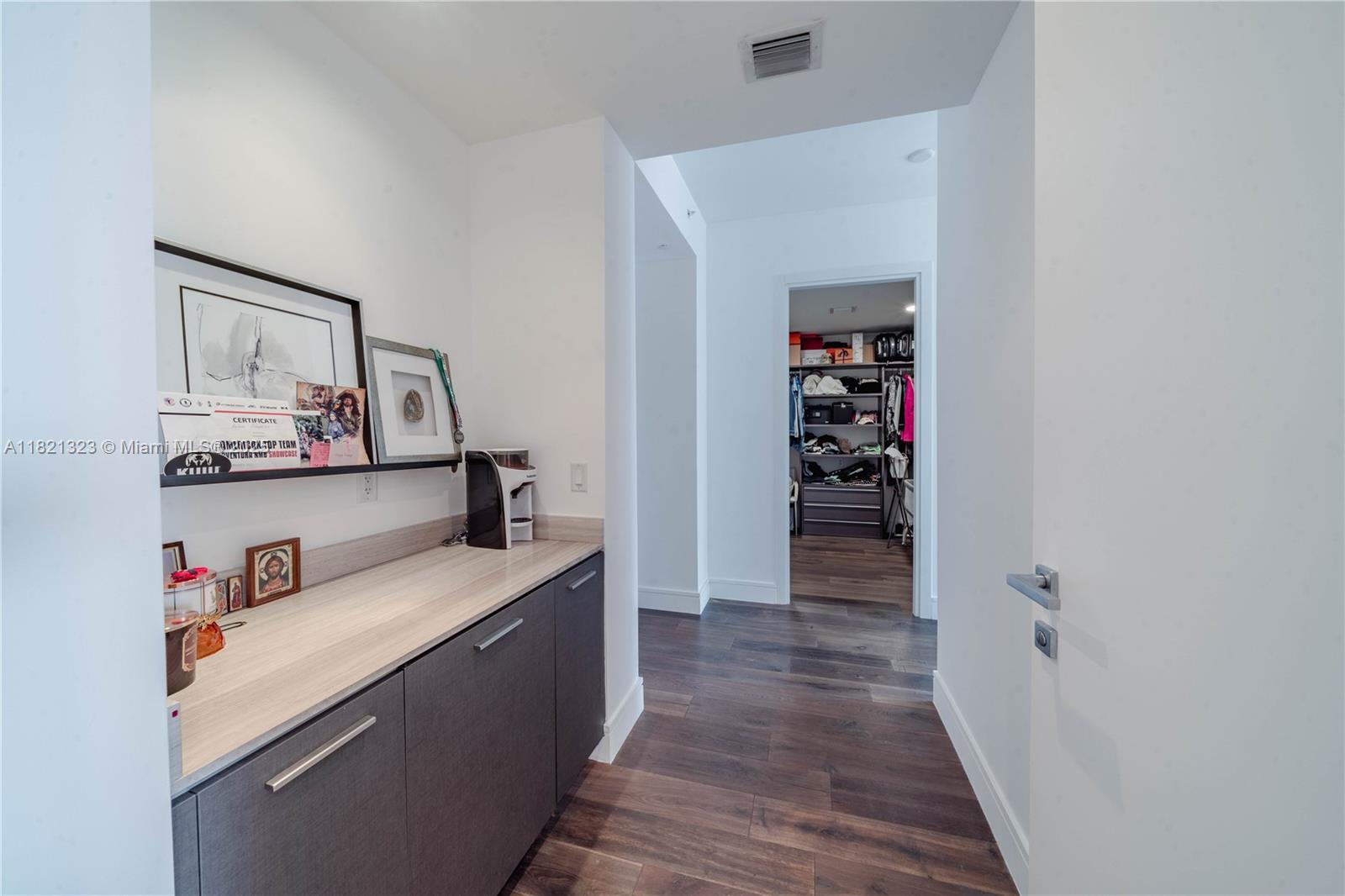 3250 NE 188th St #606, Aventura FL 33180
