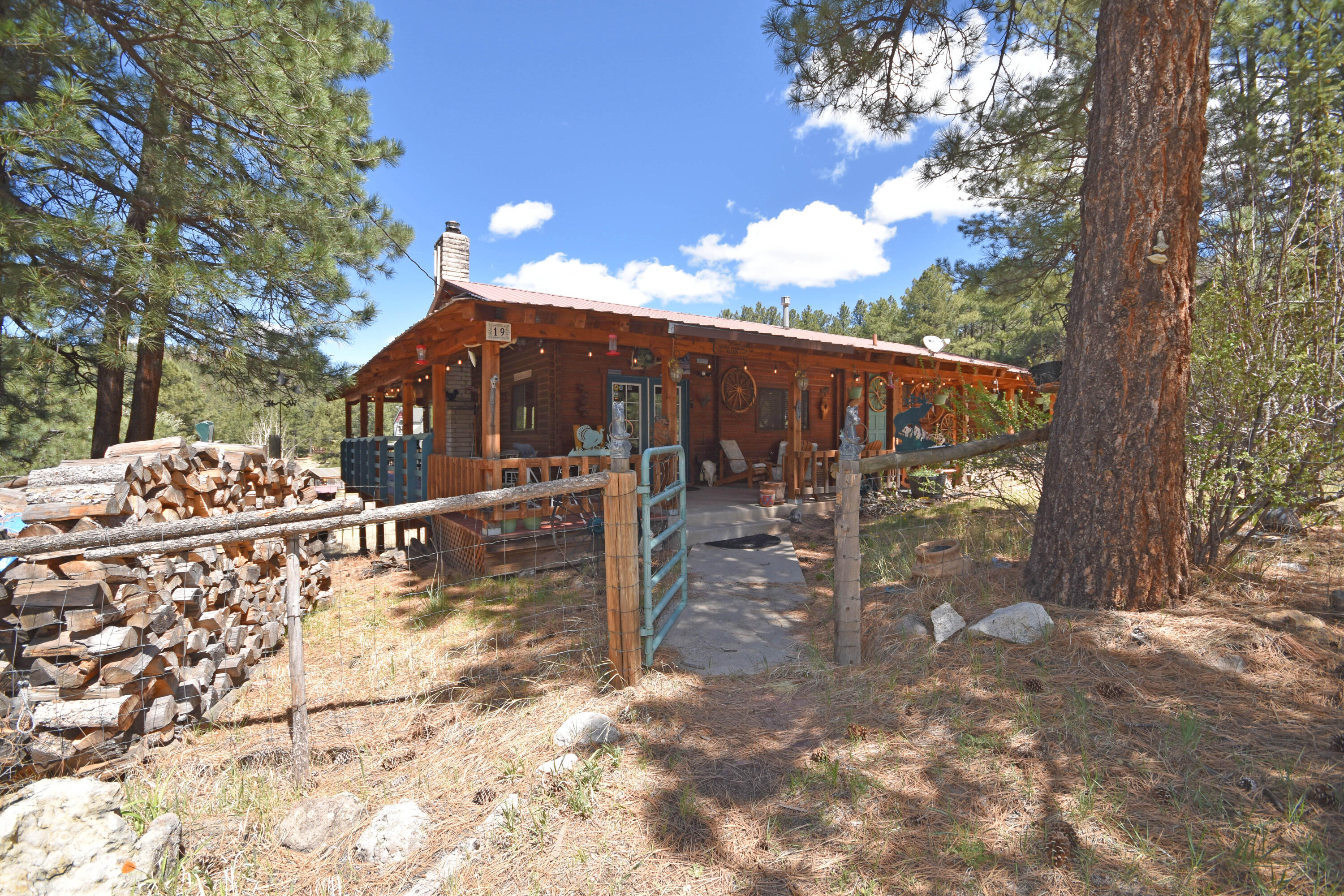 Homes for sale in Jemez Springs, NM | 19 Canoe Ct, Jemez Springs, NM 87025 | MLS# 1086095
