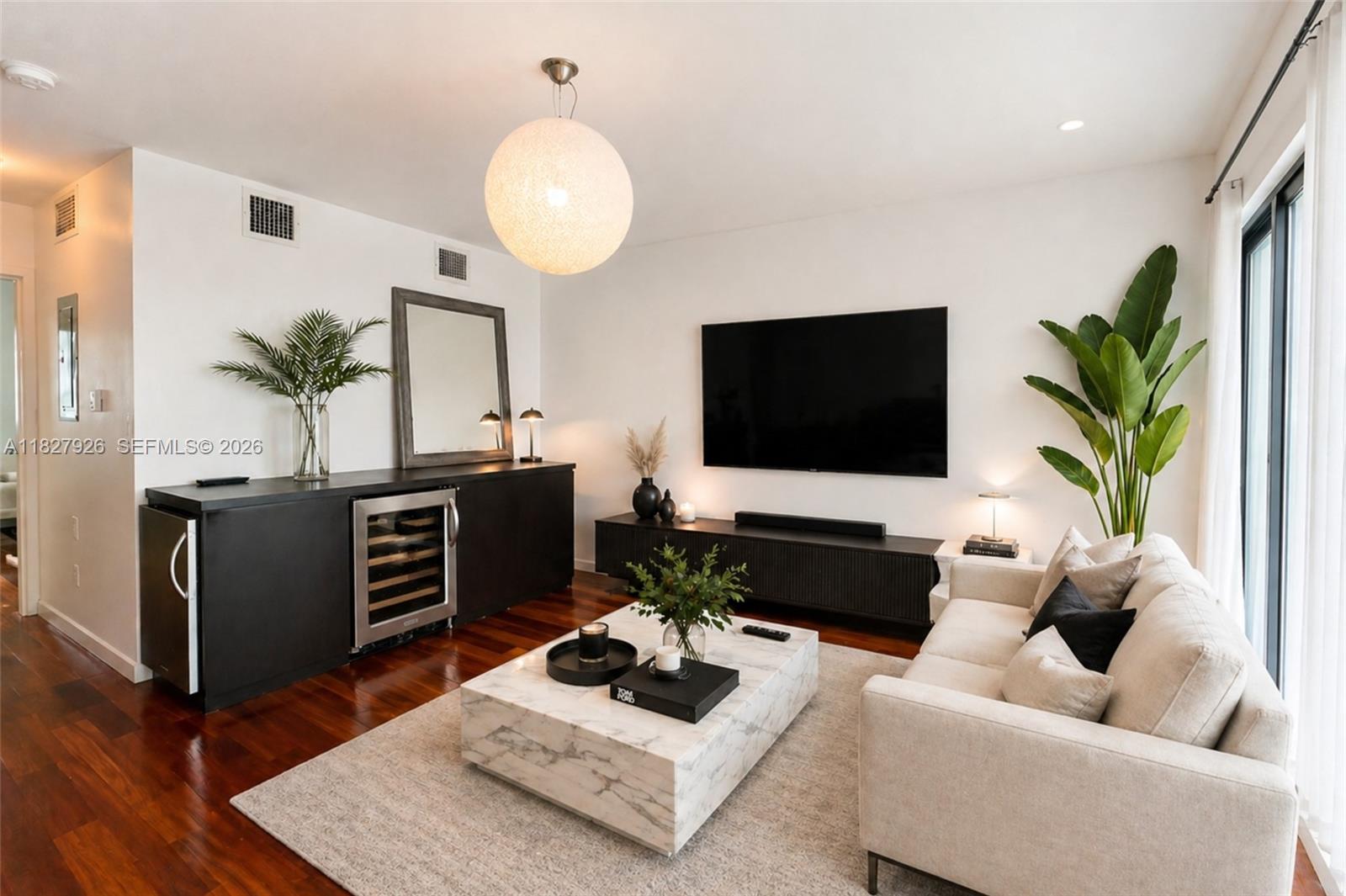 Etruria Condo