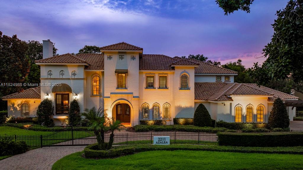 2211 Azalea Pl