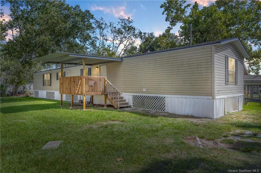 610 Peck Street — photo 3