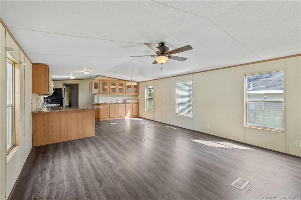 610 Peck Street — photo 4