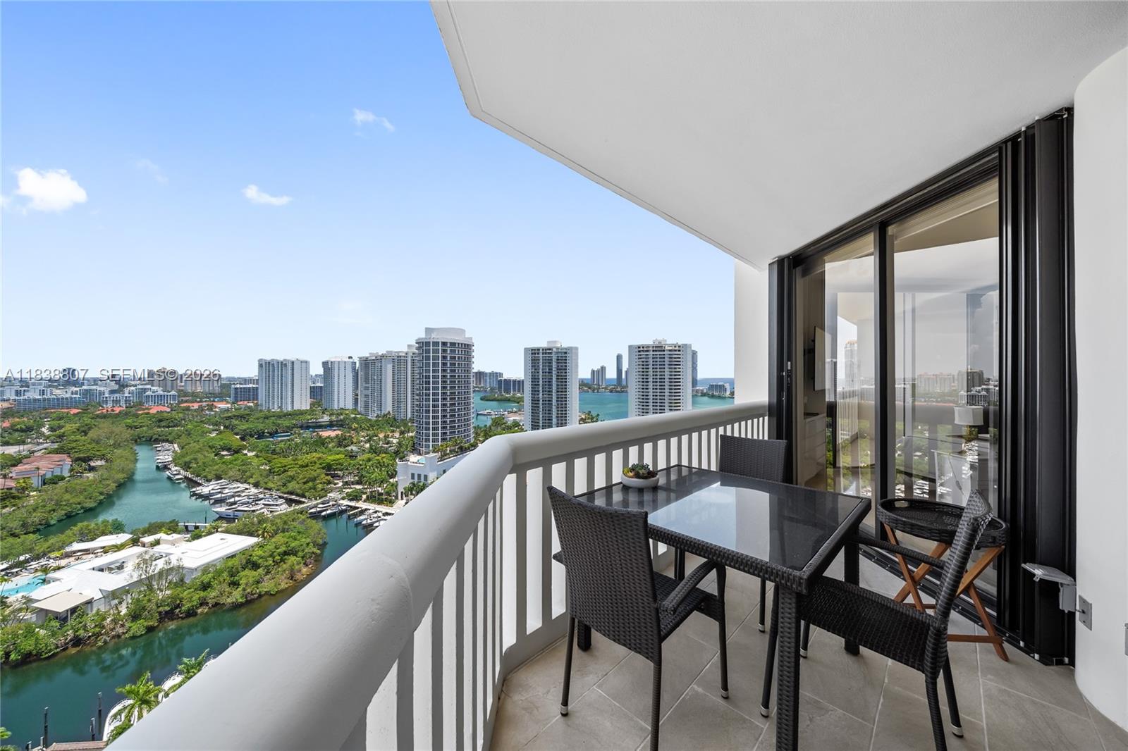 Condo for Sale in Aventura, FL