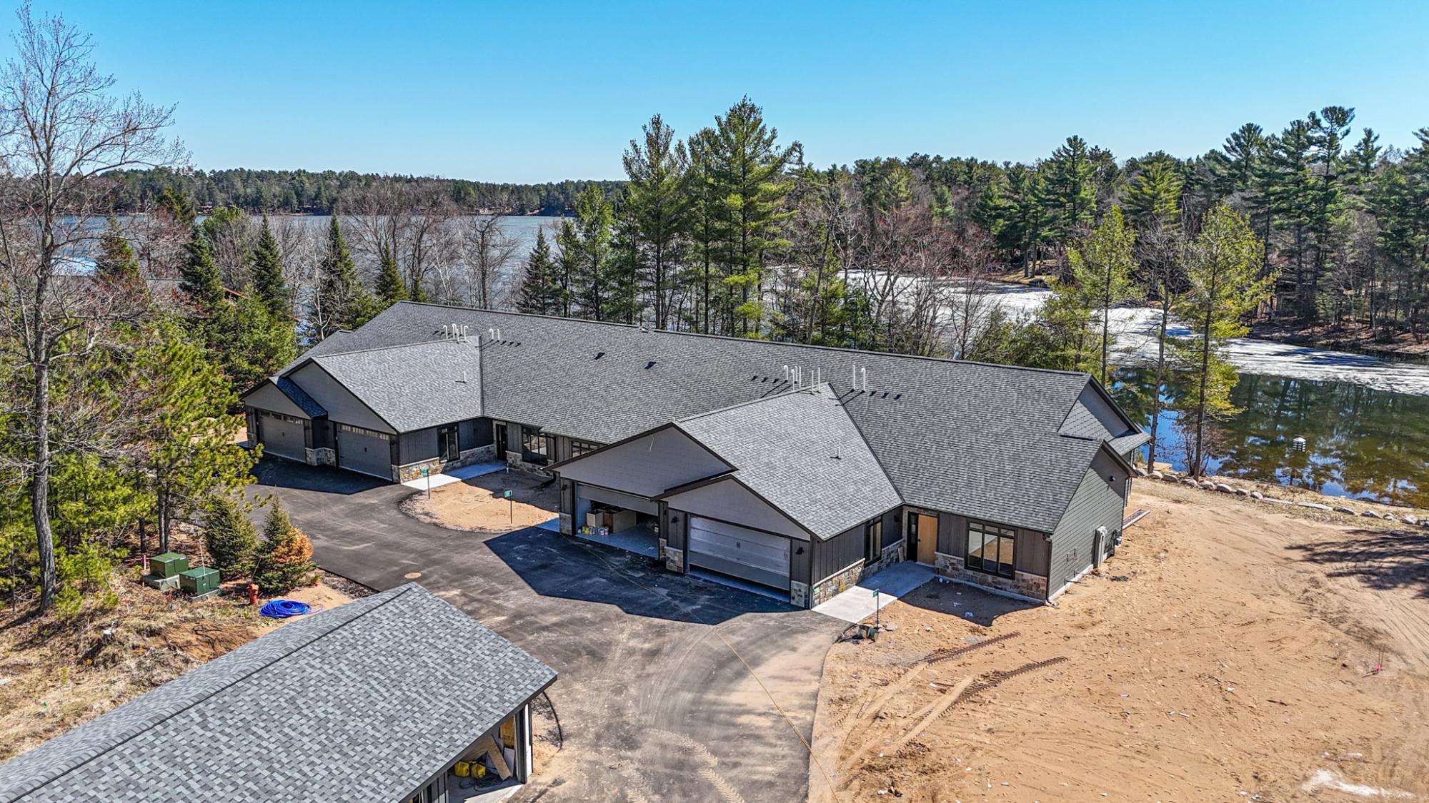 Arrowhead Lake house picture