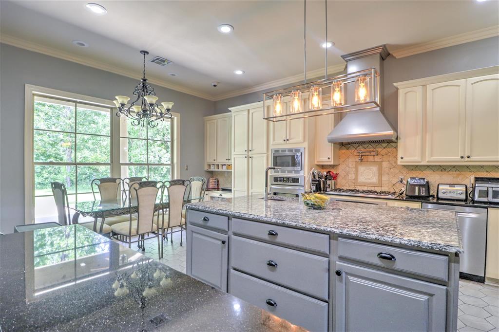 5865 E Brook Flower Circle — photo 4