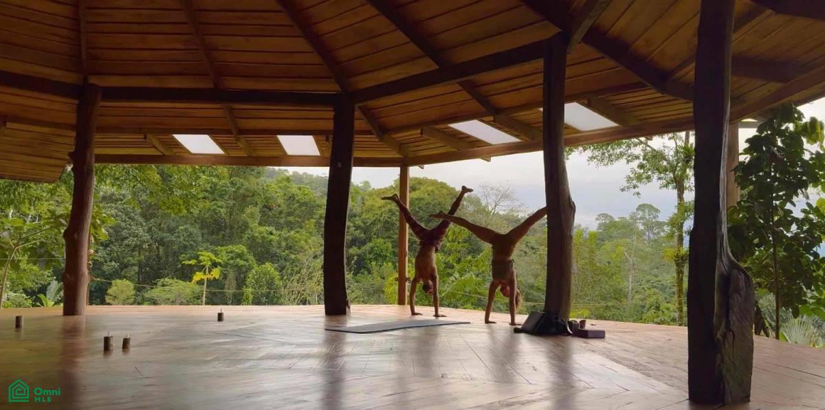 50 bed Property For Sale in Tilarán, Guanacaste - 1